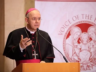Vysk. Athanasiusas Schneideris (voiceofthefamily.com nuotr.)