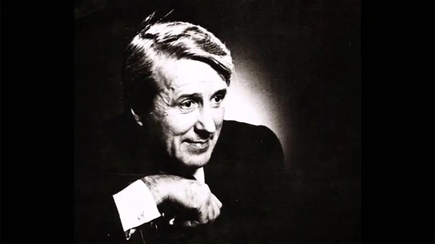 Malachi Martin +