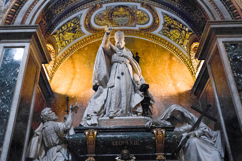 Pop. Leono XIII antkapis Šv. Petro bazilikoje